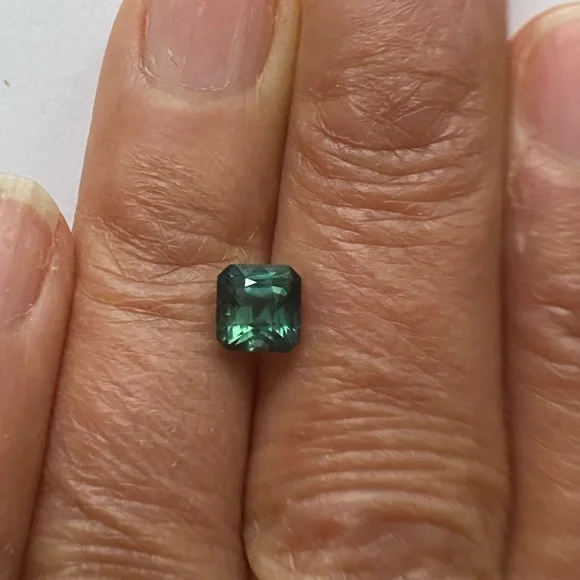 REAL Teal / Green NATURAL Sapphire - 1.09 Carats - NO HEAT - Kenya